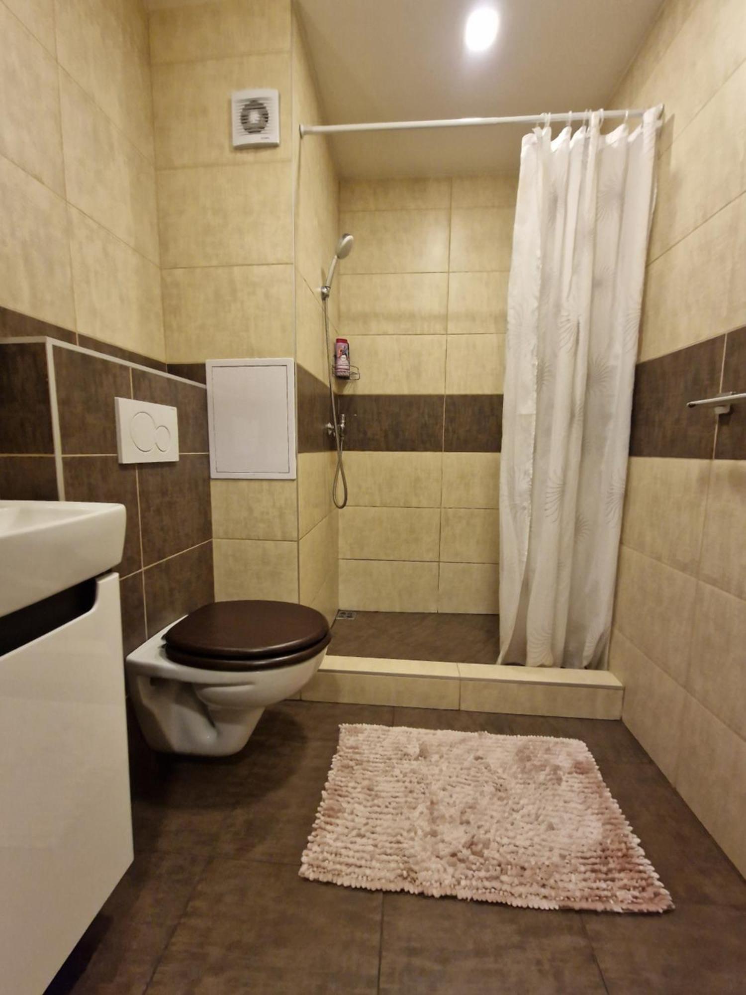 Zlín Apartman Valentina מראה חיצוני תמונה